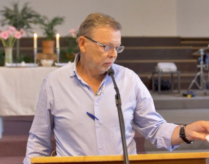 Kā iegūt drosmi liecināt