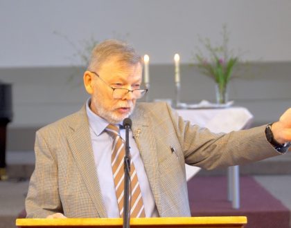 Lai dēmonisko garu filozofija nesagūstītu