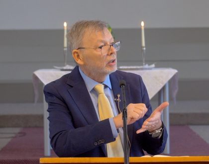 Nepakļaujieties dēmonisko garu noteikumiem